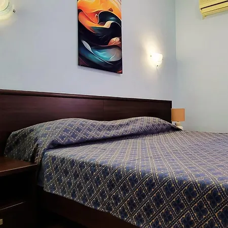Bijou Hotel 3*